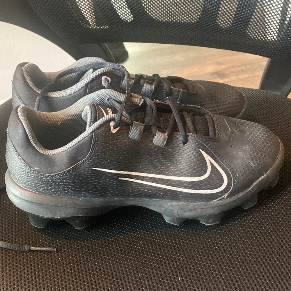 Nike Women’s Softball Cleats - Size 10